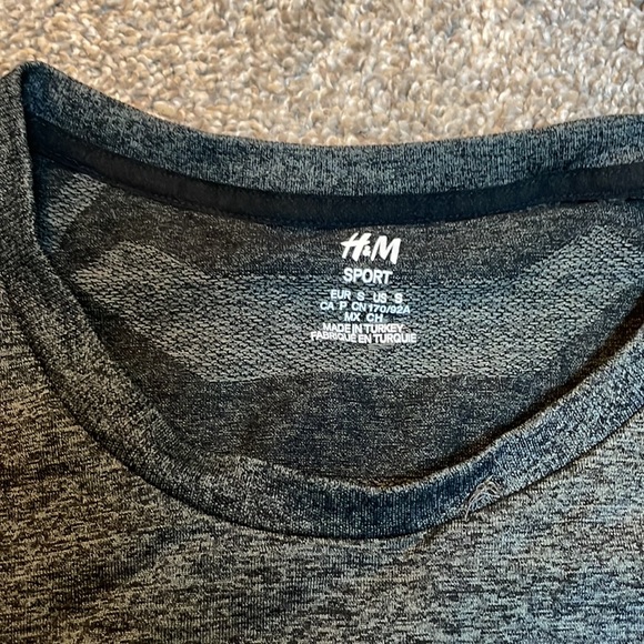 H&M - Picture 2 of 3